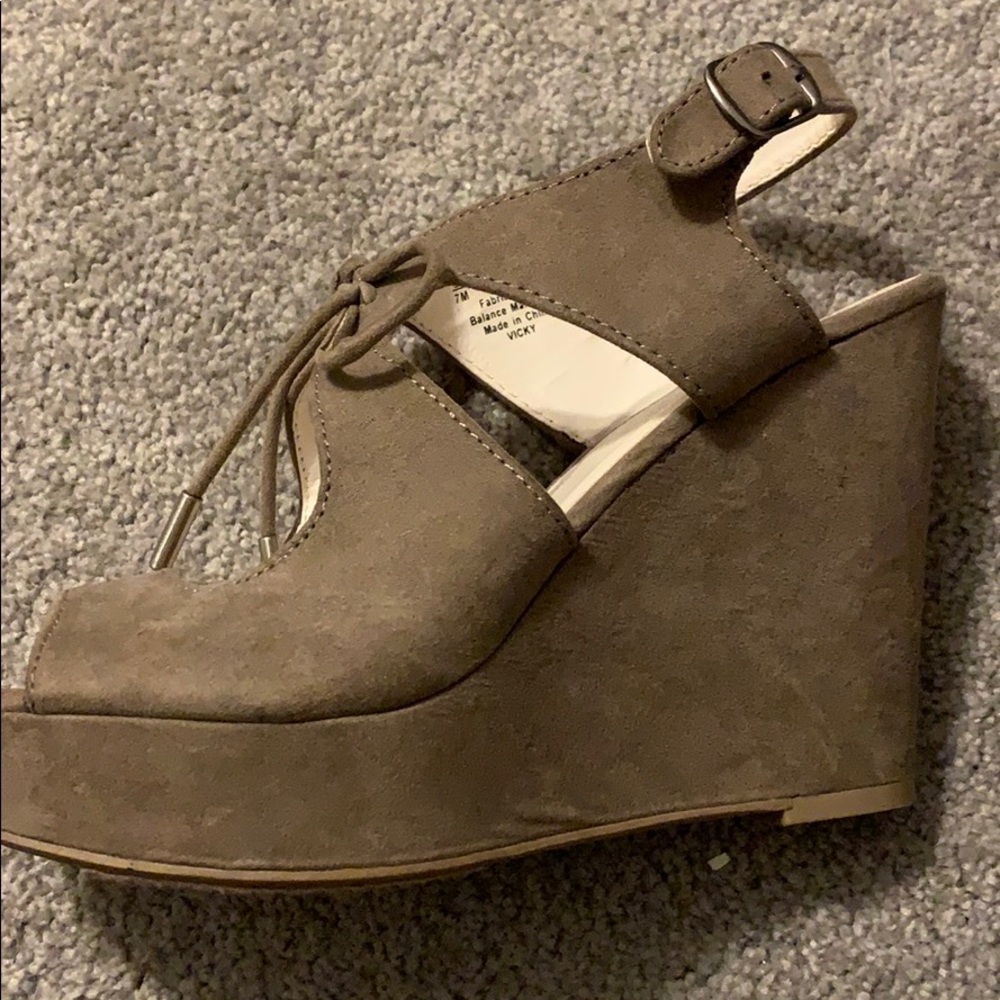 Suede Wedges - Picture 5 of 6